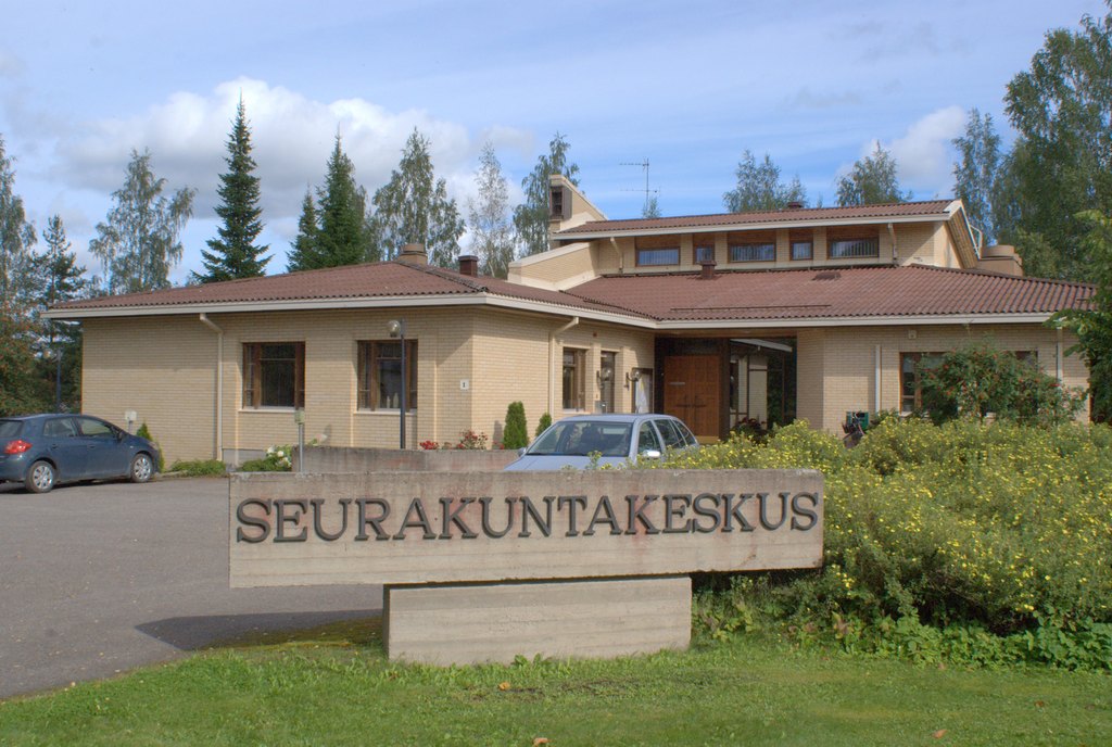 Luopioisten seurakuntakeskus 